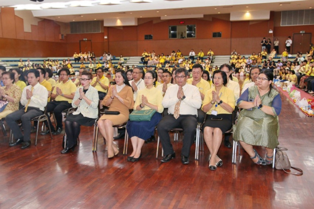 ผู้บริหารและบุคลากร ITED ร่วมพิธีบำเพ็ญกุศลถวายเป็นพระราชกุศล และพิธีทำบุญตักบาตร