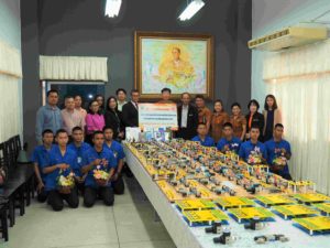 Read more about the article สำนักพัฒนาเทคนิคศึกษา มอบสื่อการเรียนการสอนให้แก่มูลนิธิพระดาบส