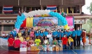 Read more about the article สำนักพัฒนาเทคนิคศึกษา มจพ.โดย รศ.ดร.ฉัตรชาญ ทองจับ ผู้อำนวยการ พร้อมคณะผู้บริหาร และบุคลากร ร่วมสนับสนุนของขวัญและอุปกรณ์การเรียนกิจกรรมวันเด็กแห่งชาติ ประจำปี 2566 โรงเรียนวัดมัชฌันติการาม (บางซื่อ)